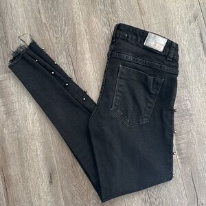 Zara Basic Z1975 Denim Black Skinny Jeans - chrome circles running down sides